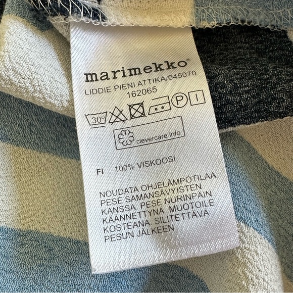 Marimekko size 40 Blue White Geometric V Neck Blouse Top 3/4 Sleeve Viscose - Picture 6 of 6